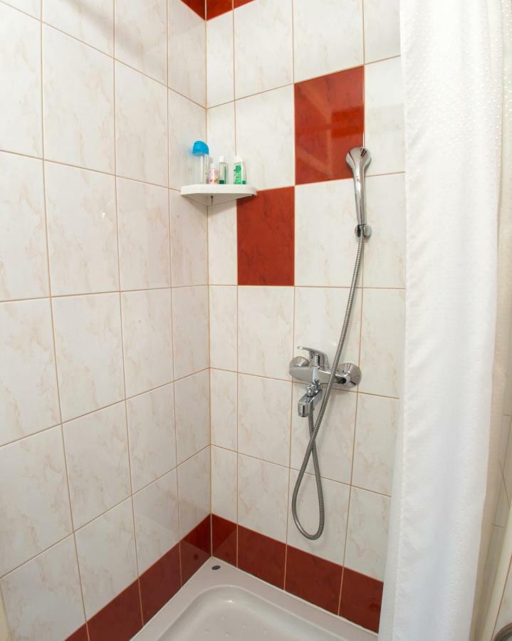 Yellow Lily Mostar Apartman Exterior photo